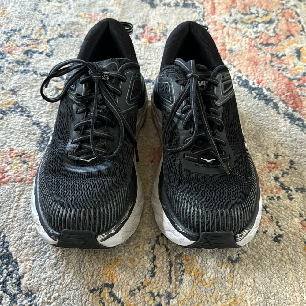 Hoka Bondi 7 size 7.5 black & white womens